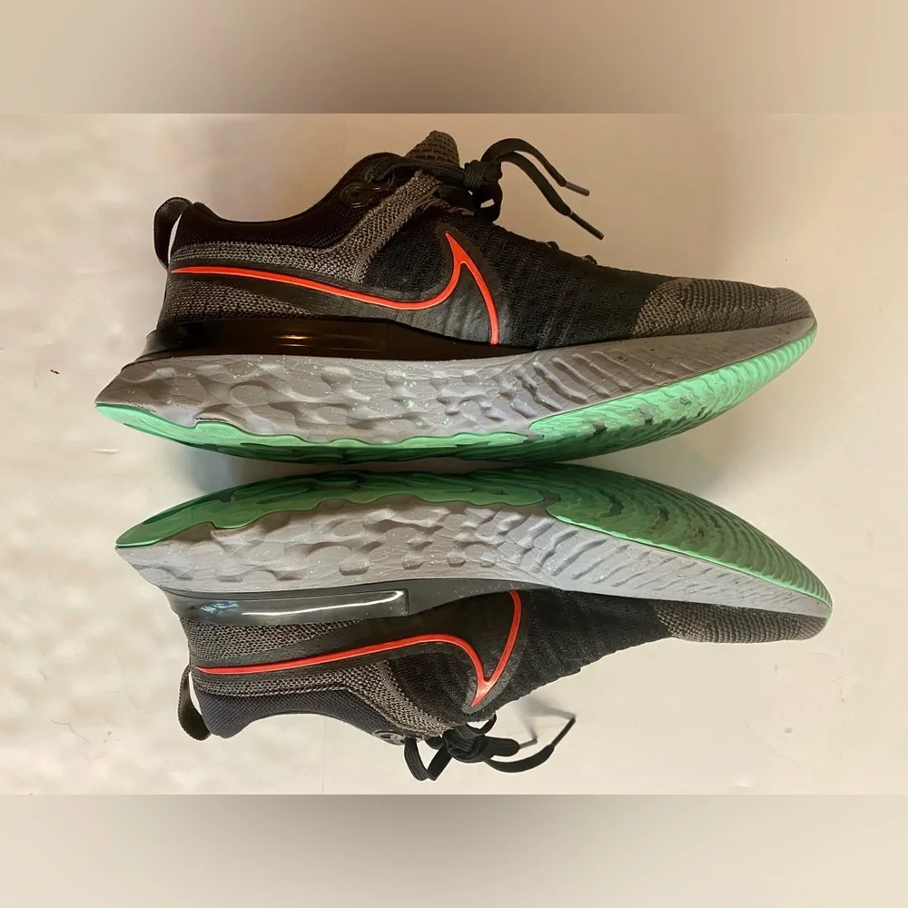 Nike React Infinity Running Shoes.Size 11.5 in excellent condition.